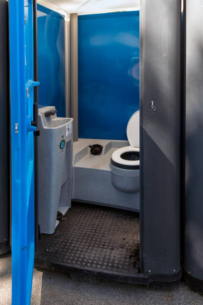 Best Portable restroom trailer rental  in Cheyenne, WY